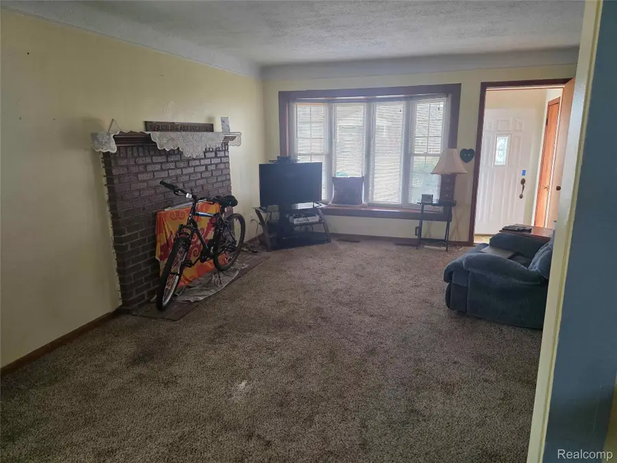 25784 Collingwood Street, Roseville, MI 48066 - #3
