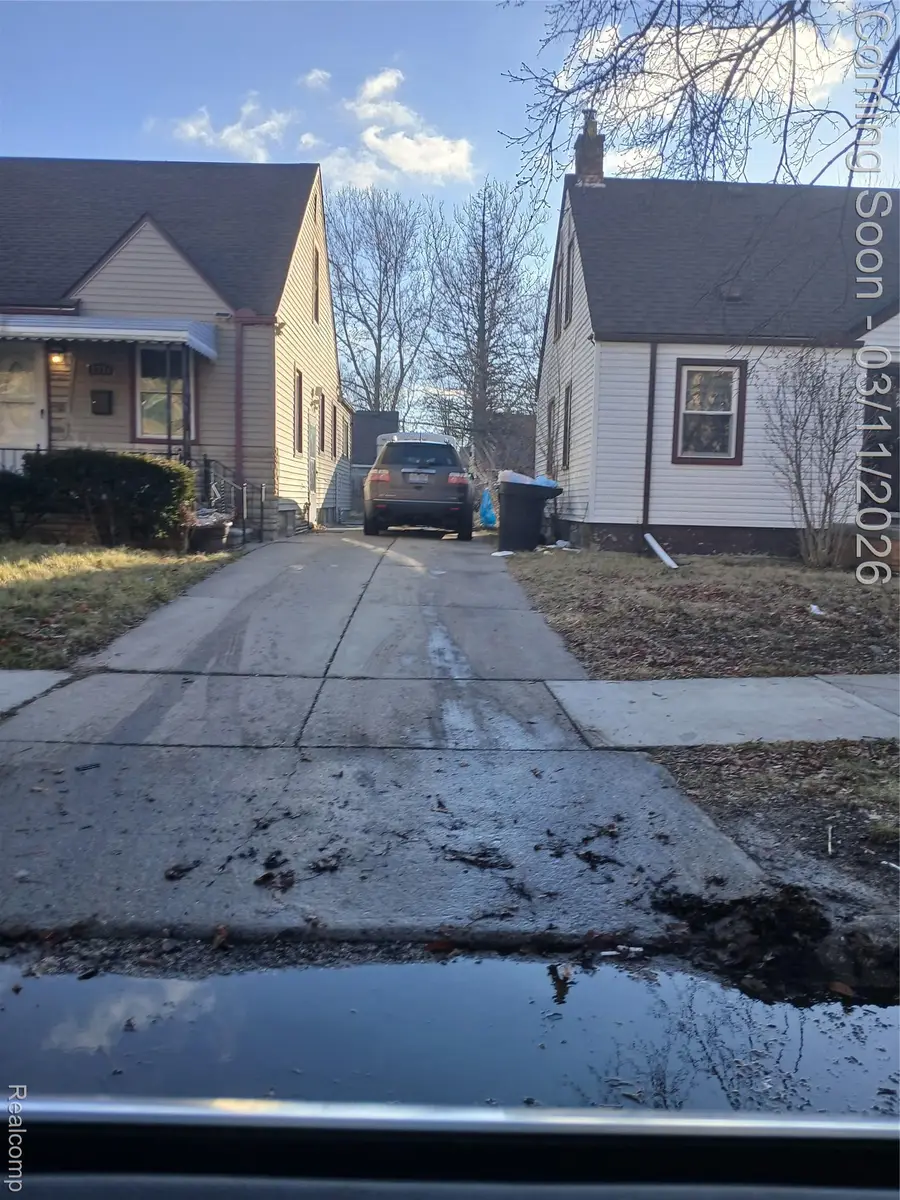 7776 Asbury Park, Detroit, MI 48228 - #2
