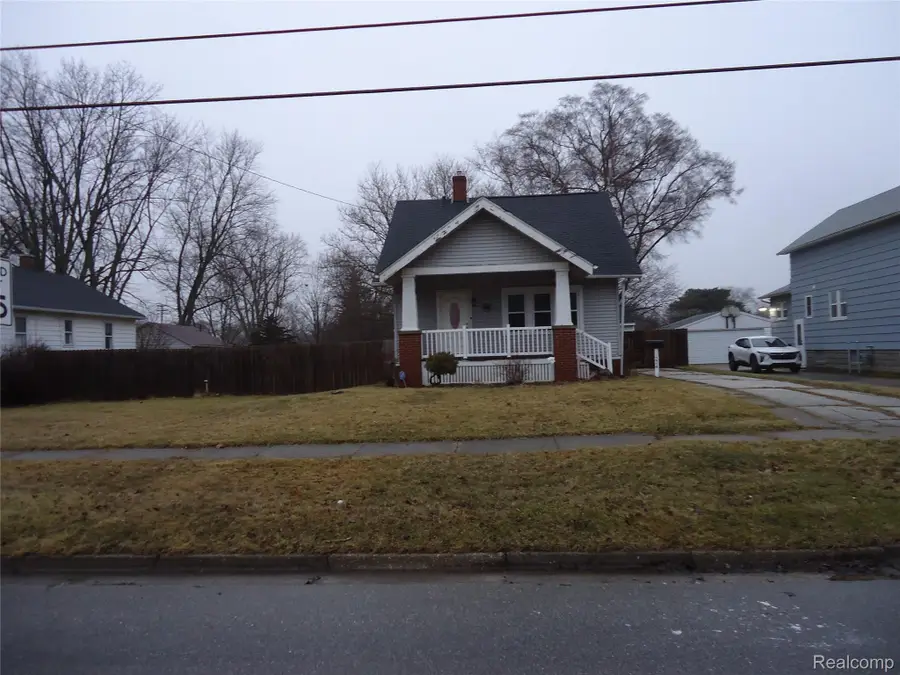 2274 N Carolina Street, Saginaw, MI 48602 - #3