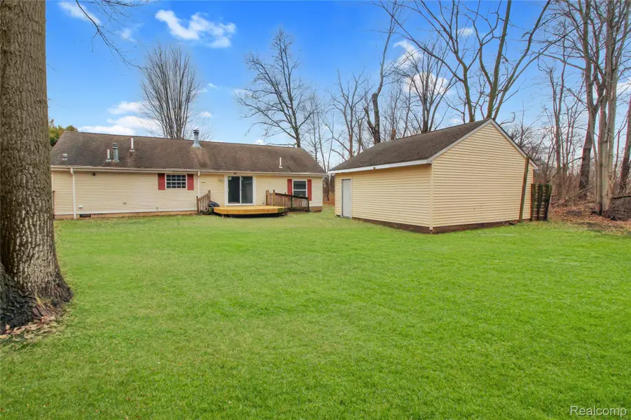 7175 Ozga Street, Romulus, MI 48174 - #2