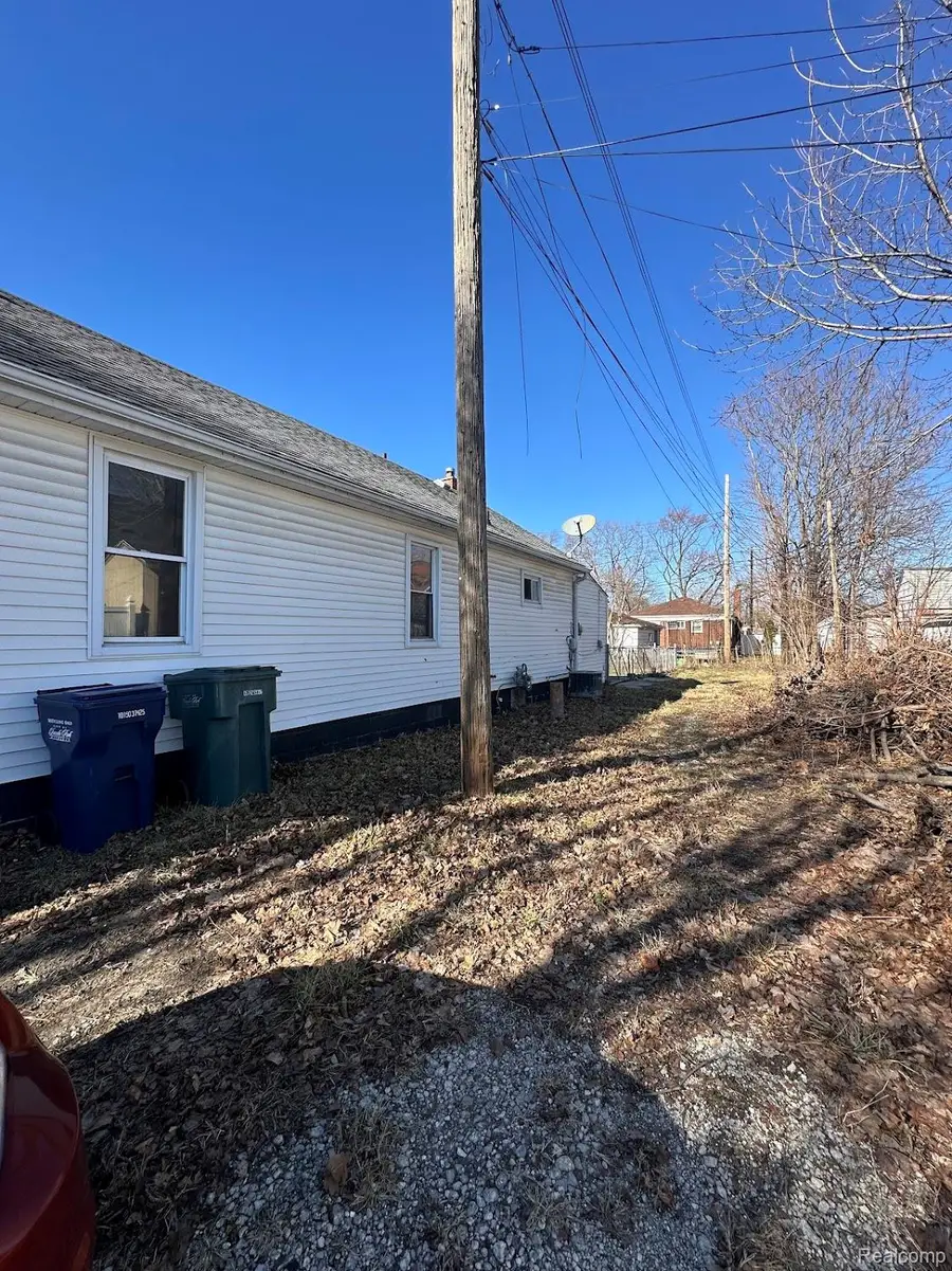 1524 Euclid Street, Lincoln Park, MI 48146 - #3