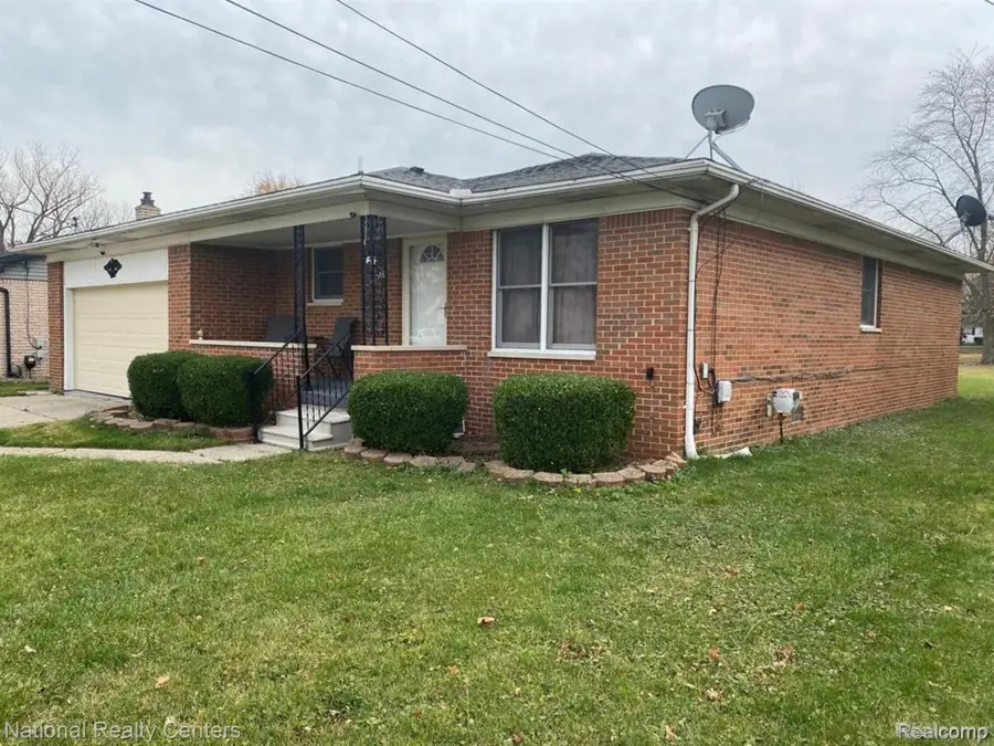 2106 Oakcrest Road, Sterling Heights, MI 48310 - #2