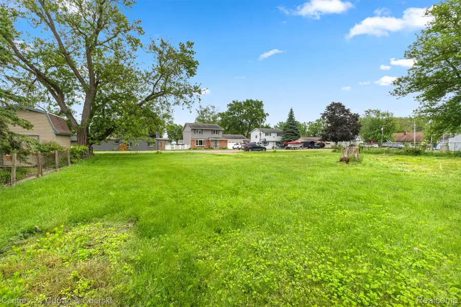 35280 Marcus Drive, Rockwood, MI 48173 - #2