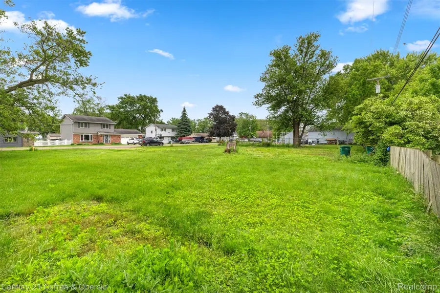 35280 Marcus Drive, Rockwood, MI 48173 - #3