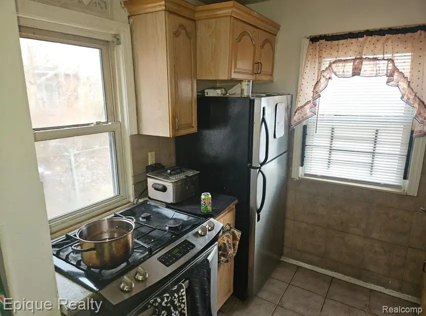 16069 Carlisle Street, Detroit, MI 48205 - #2