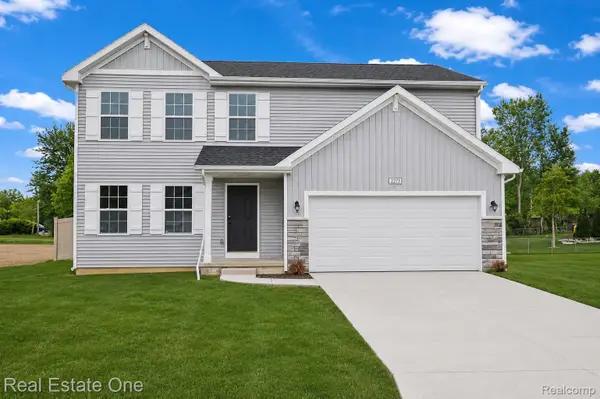 2273 Apple Tree Drive, Burton, MI 48519