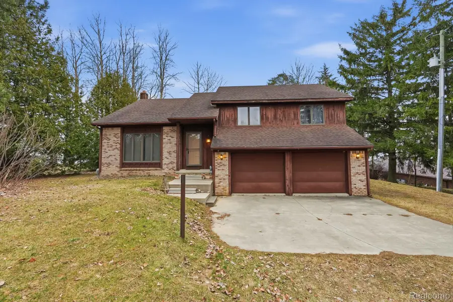 5436 N Lakeshore Road, Deckerville, MI 48427 - #3