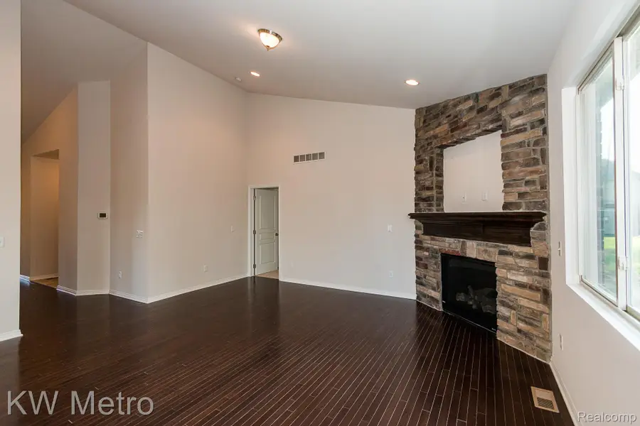 2696 John Bartley Circle, Troy, MI 48310 - #3