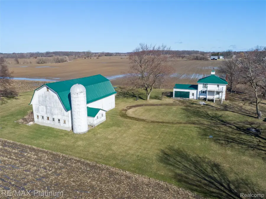 1136 S Nichols Road, Clayton, MI 48473 - #2
