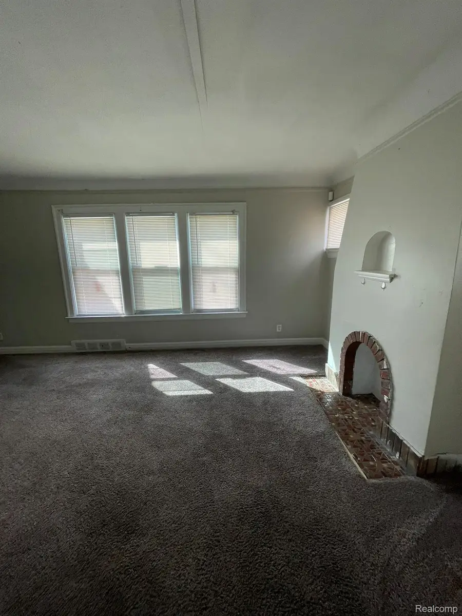 19156 Waltham Street, Detroit, MI 48205 - #3