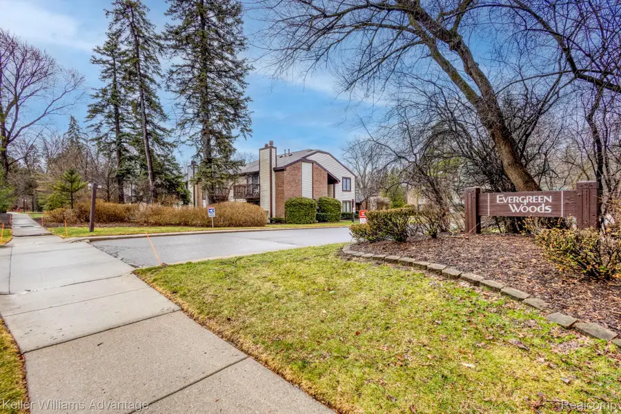24285 Evergreen Road, Southfield, MI 48075 - #2