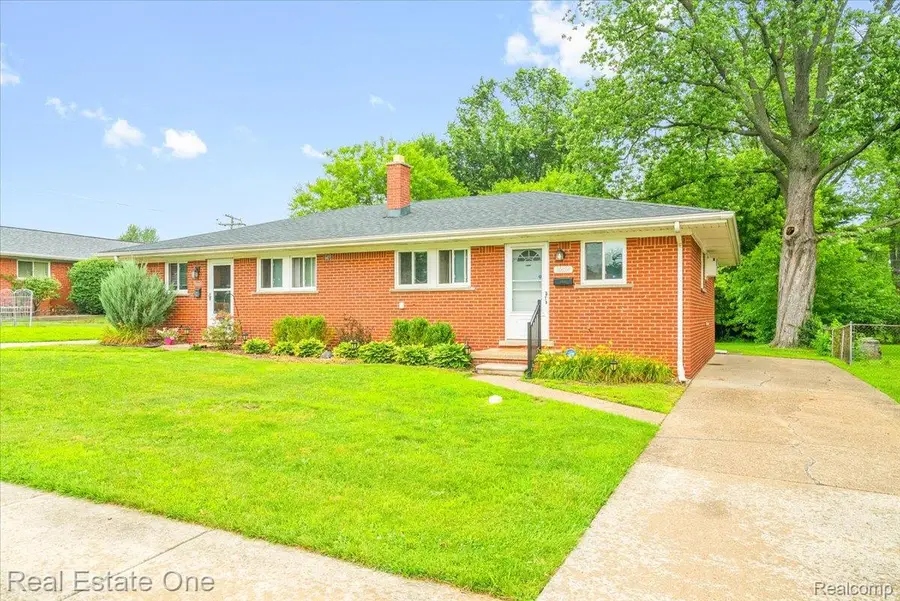30624 Krauter Street, Garden City, MI 48135 - #2
