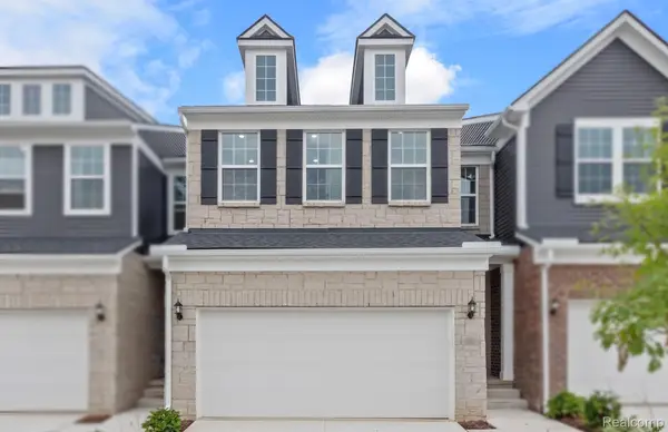 4145 Nottingham Circle, Clarkston, MI 48346