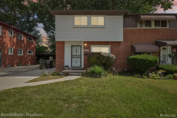 24260 Coolidge Highway, OakPark, MI 48237