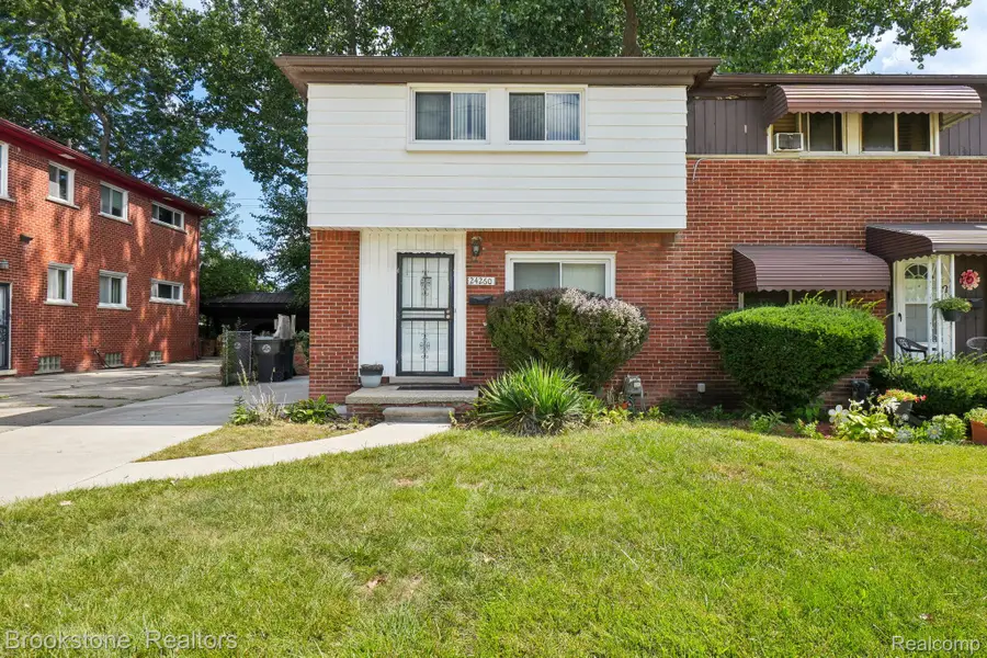 24260 Coolidge Highway, Oak Park, MI 48237 - #2