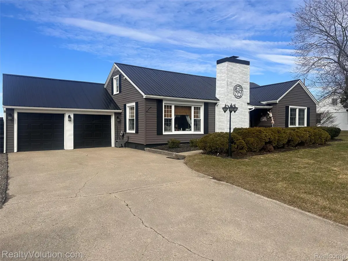 3034 W Oregon Road, Lapeer, MI 48446 - #1