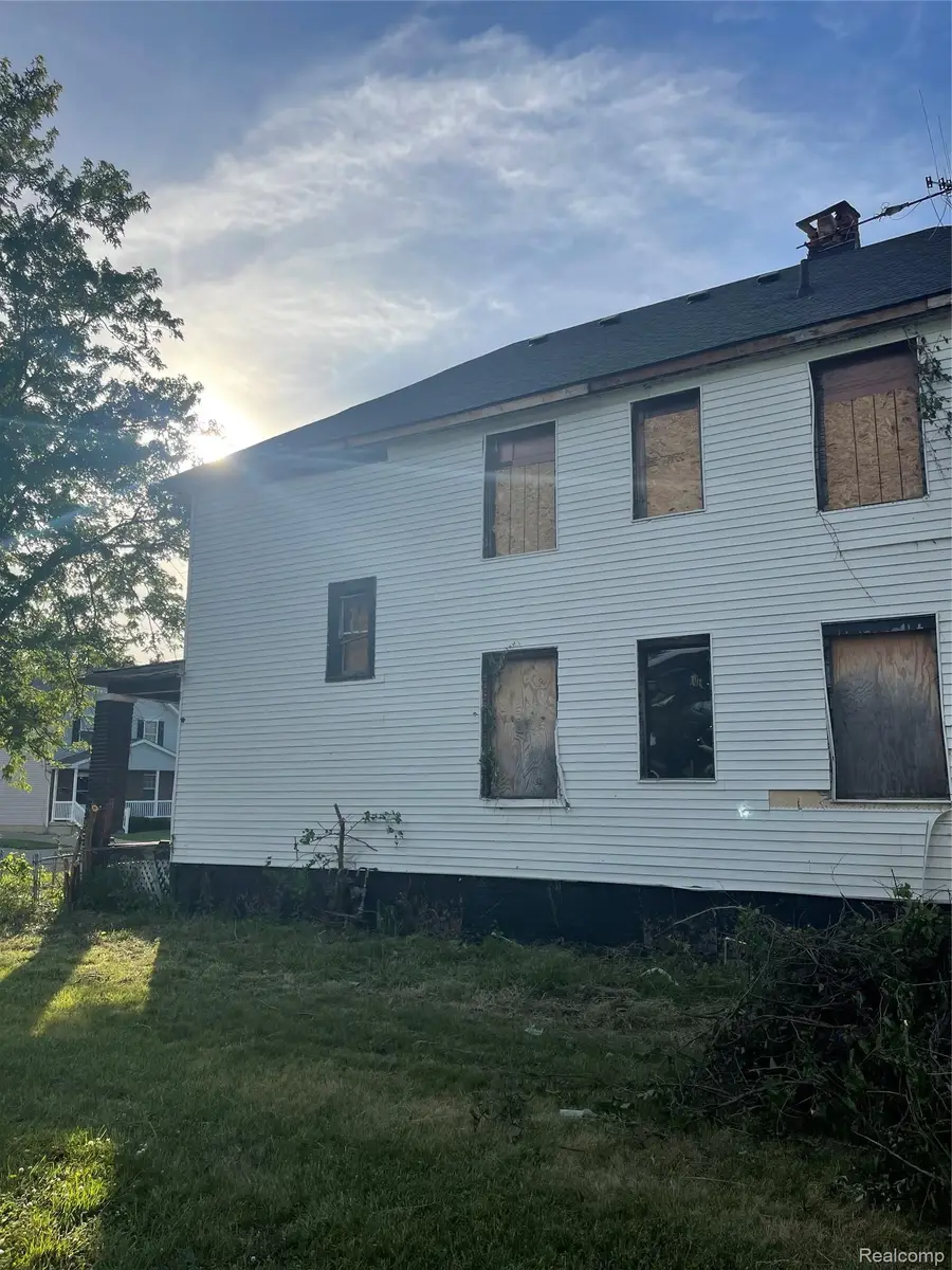 4160 Crane Street, Detroit, MI 48214 - #2