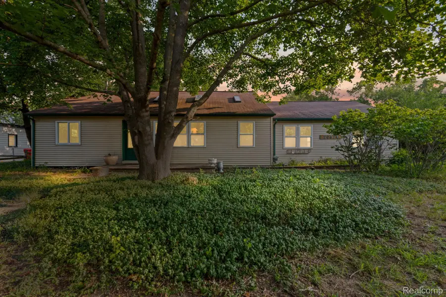 20374 Melrose Street, Southfield, MI 48075 - #2