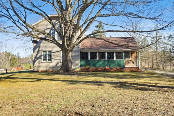 7163 Burpee Road, GrandBlanc, MI 48439