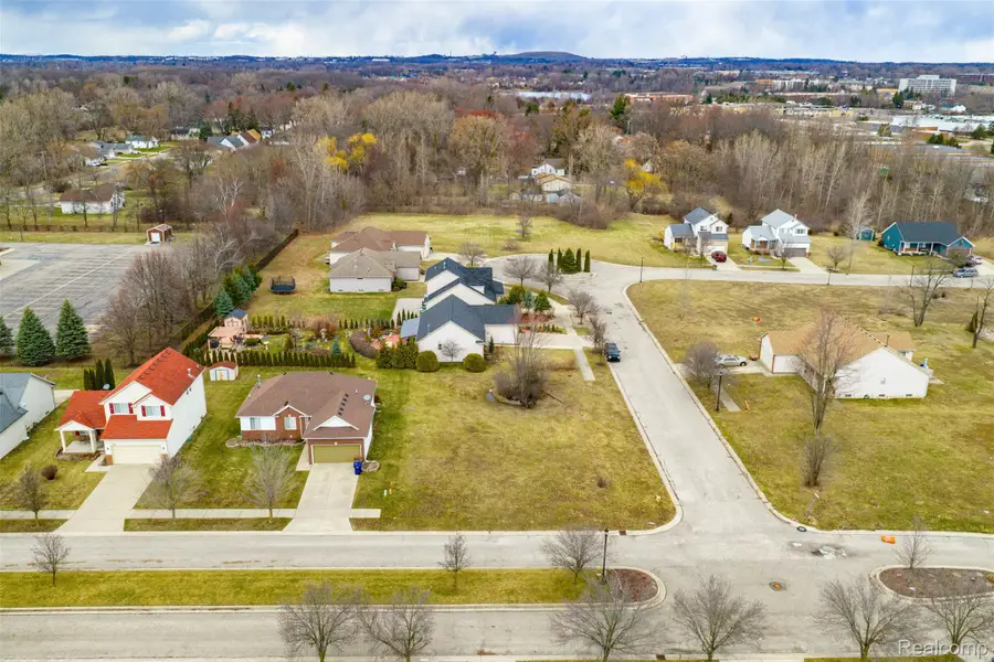 1277 Liza Boulevard, Pontiac, MI 48342 - #3