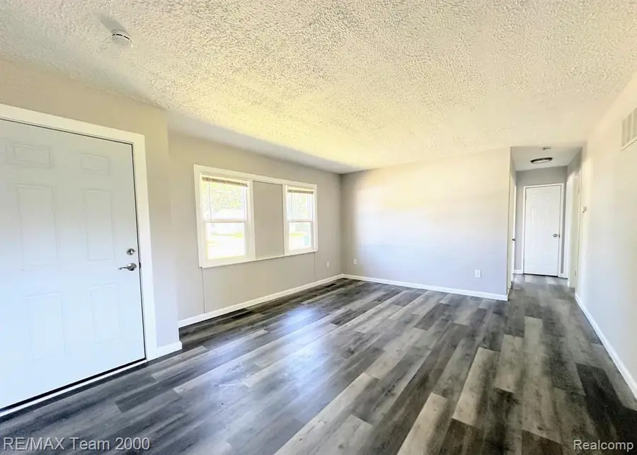 316 Lytle Place, Garden City, MI 48135 - #3