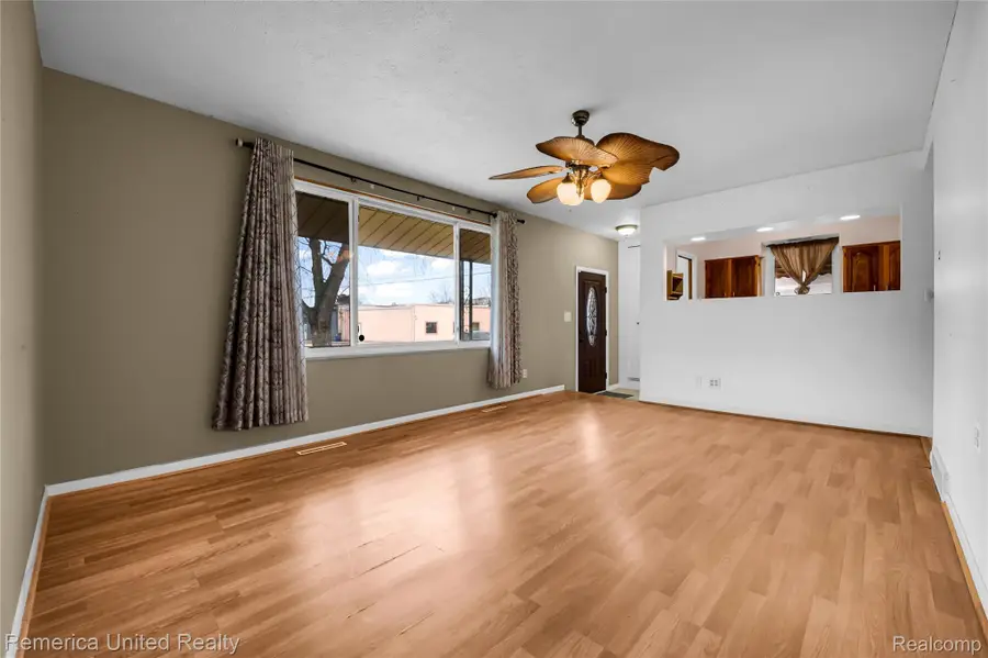 3450 Pershing Street, Wayne, MI 48184 - #3