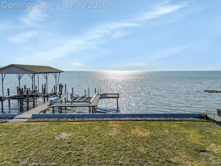 32830 Jefferson Avenue, Saint Clair Shores, MI 48082 - #3