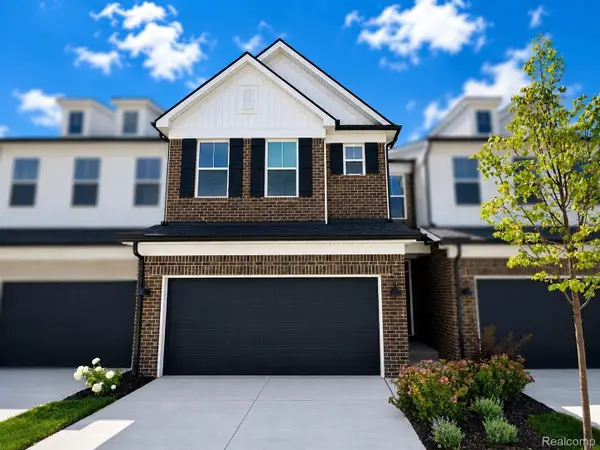 5574 East Spaniel Drive, AnnArbor, MI 48108