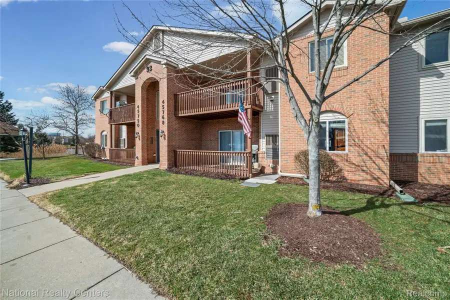 45750 Prairiegrass Court #4, Belleville, MI 48111 - #3