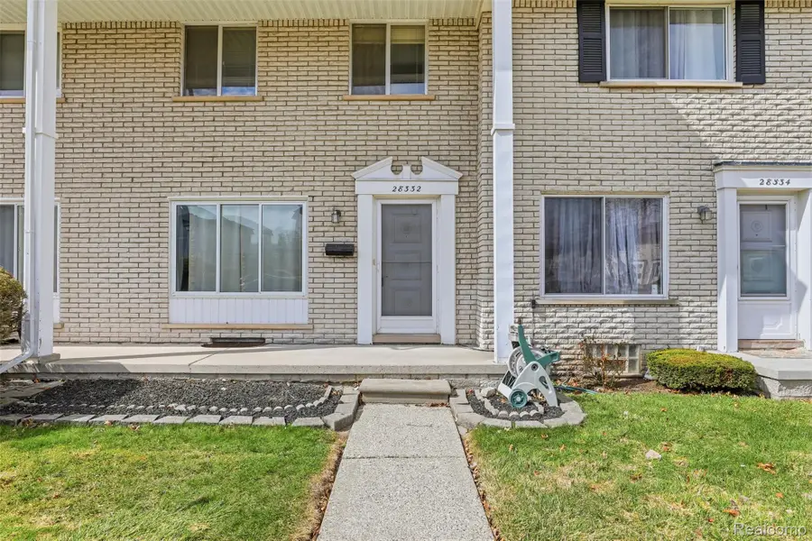 28332 Universal Drive #148, Warren, MI 48092 - #2