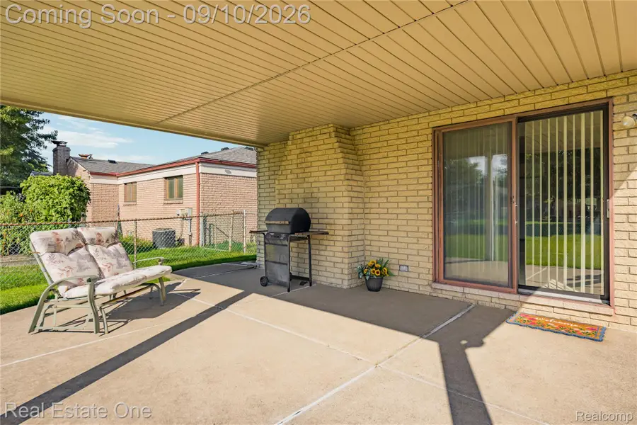 39739 Dorian Drive, Sterling Heights, MI 48310 - #3
