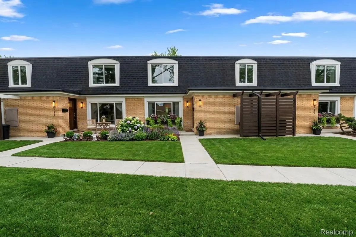 29876 City Center Drive #4, Warren, MI 48093 - #1