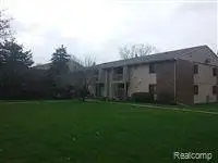 5400 Maple Ridge #14, Haslett, MI 48840
