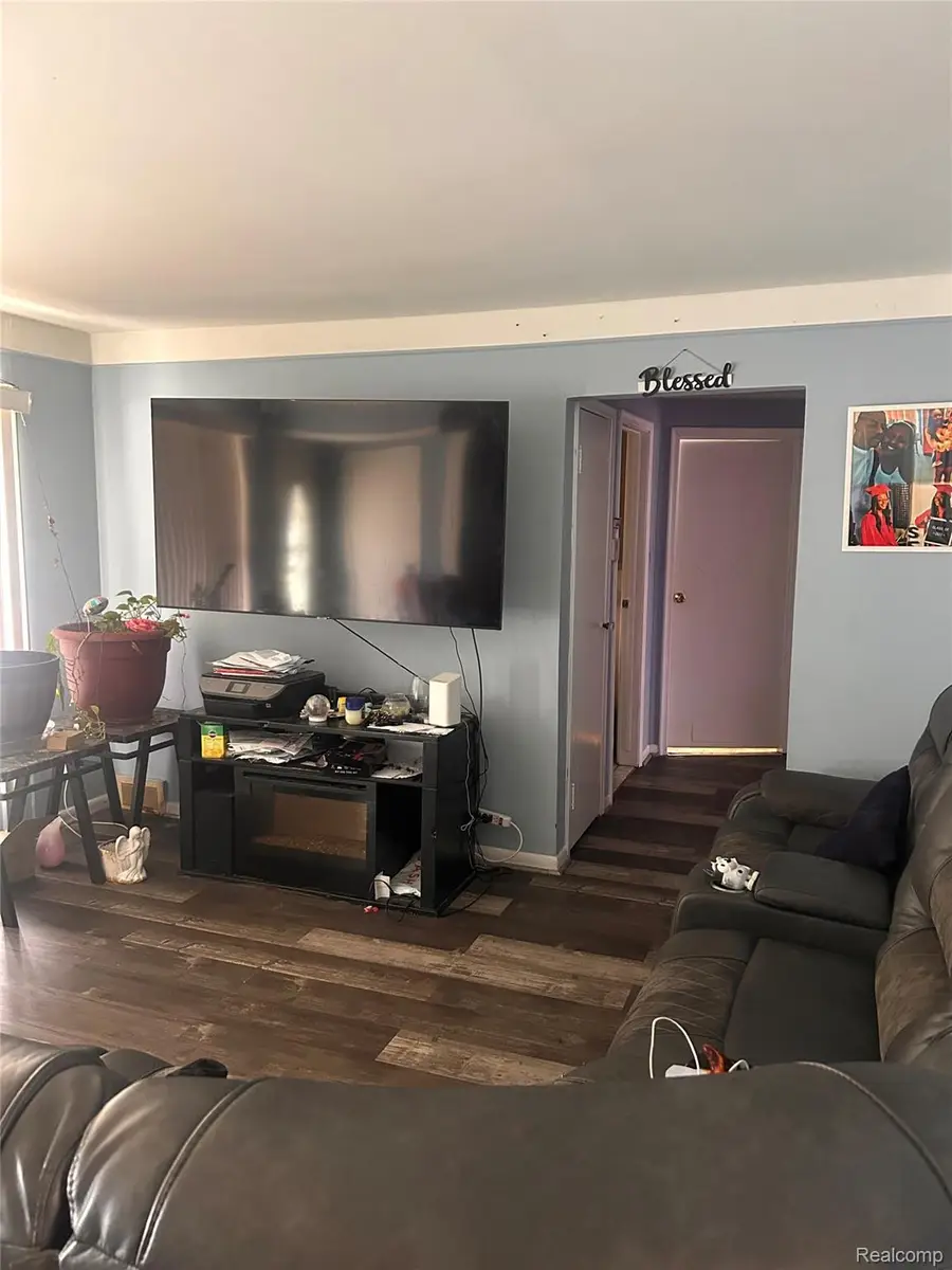 28040 Rosewood Street, Inkster, MI 48141 - #2