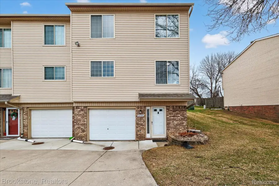 37744 Charter Oaks Boulevard #397, Clinton Township, MI 48036 - #3