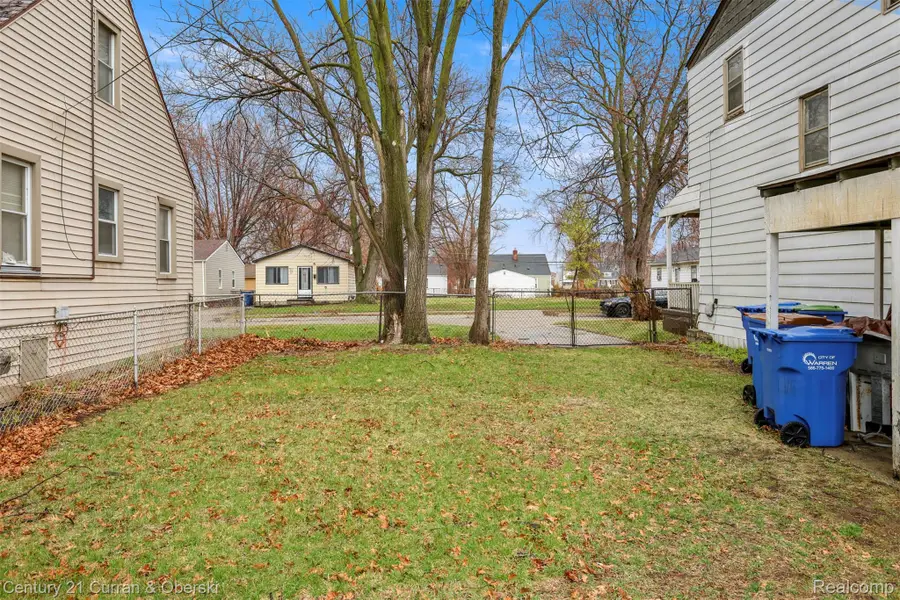 11352 Rivard Avenue, Warren, MI 48089 - #3