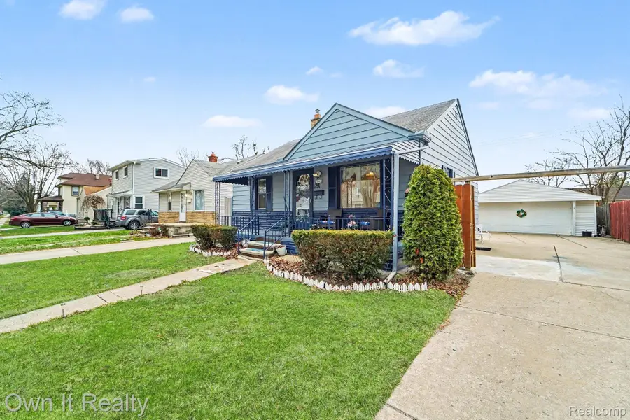 1647 Stewart Avenue, Lincoln Park, MI 48146 - #2