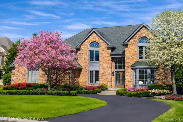 2532 Cedar Brook Court, RochesterHills, MI 48309