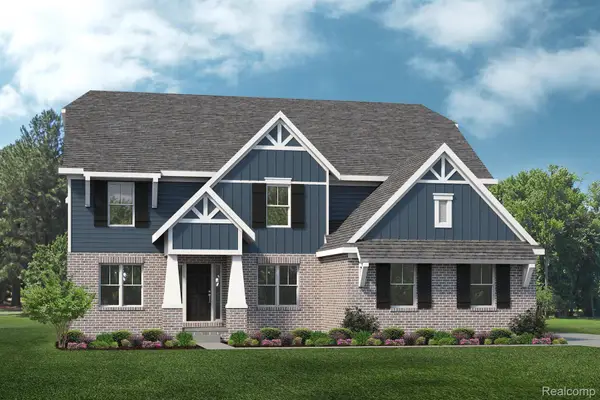 13713 Stone Falcon North Drive, Shelby, MI 48315