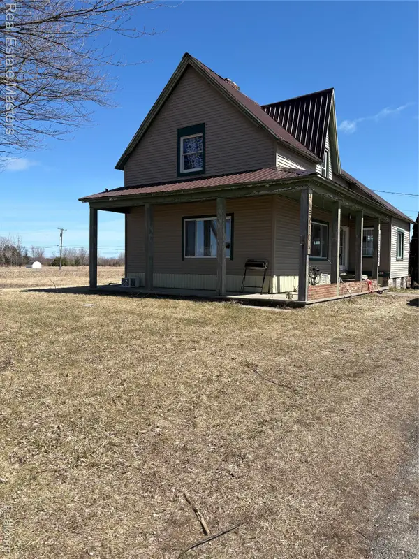 5230 State Road, FortGratiot, MI 48059