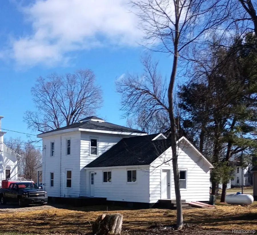 203 E Commercial Street, Norvell, MI 49263 - #3