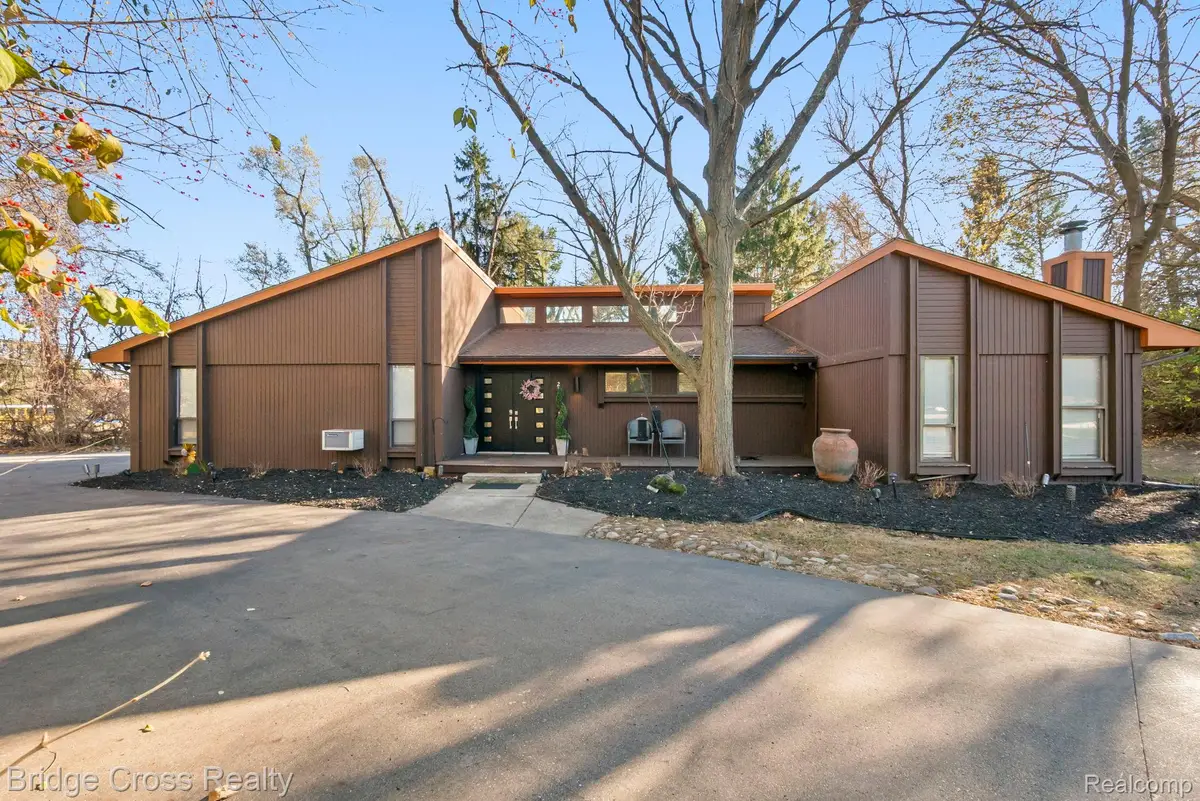 24459 Bloomington Court, Franklin, MI 48025 - #1