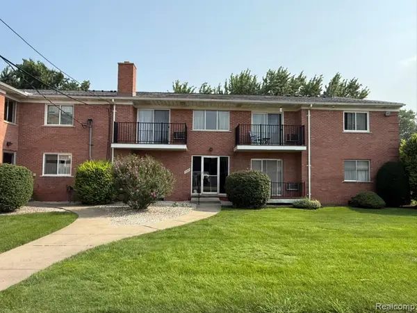 19585 Masonic Boulevard #21, Roseville, MI 48066
