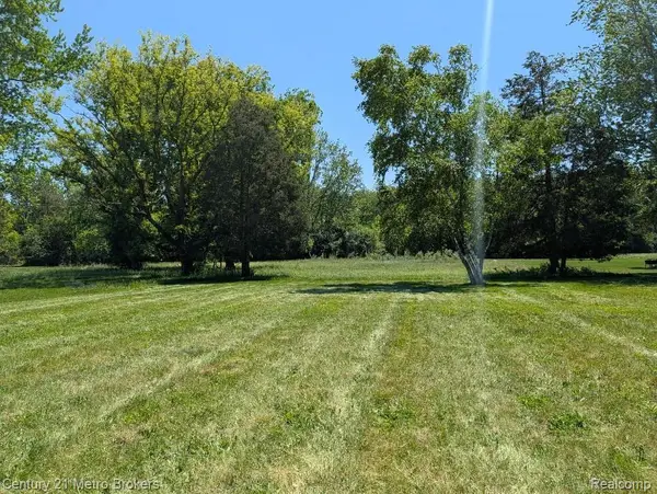 2840 Tatham Road, Saginaw, MI 48601