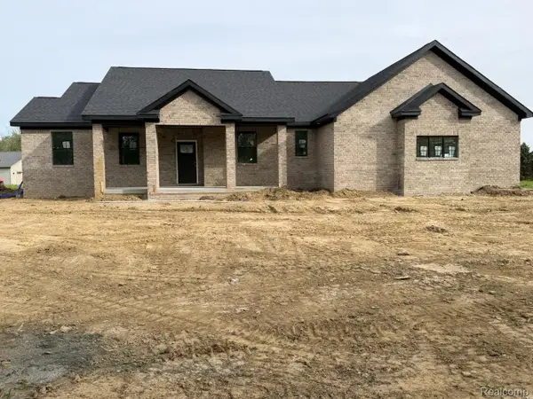 4104 Carriage Hill Drive, Metamora, MI 48455