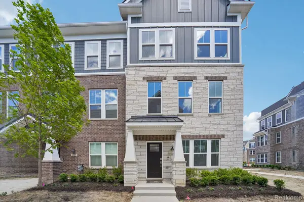 25424 Orwell Street, Novi, MI 48375
