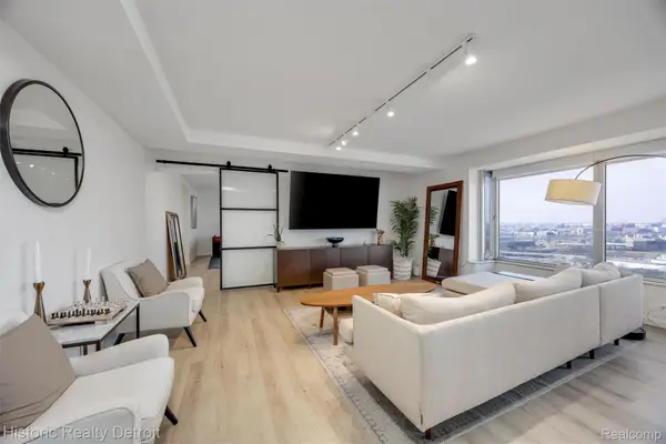 1300 E Lafayette #2409, Detroit, MI 48207