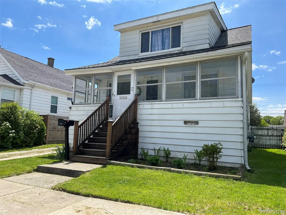 7352 Dale, Center Line, MI 48015 - #1