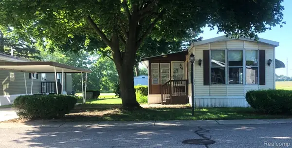 101 Spruce Drive, Jonesville, MI 49250