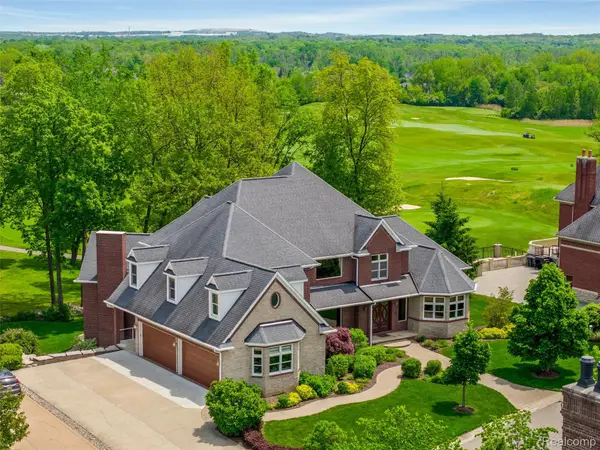 7432 Foxburg Court, Clarkston, MI 48348